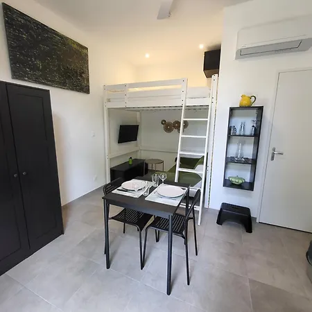 Stop Chez M Daisy Champetre # Qualite # Confort # Simplicite Irigny